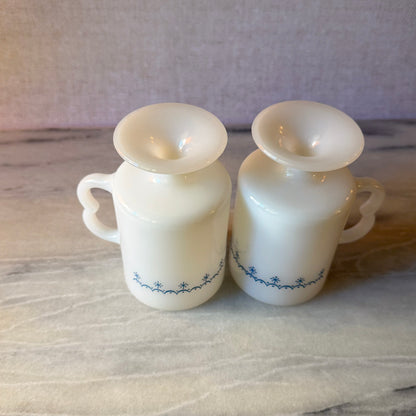 Vintage Snowflake Hot Cocoa Footed Mugs | Heat Proof Federal Glass Set of 2