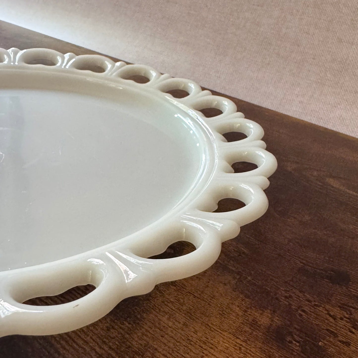 Vintage Milk Glass Cake Torte Plate | Lace Edge Old Colony Pattern | Anchor Hocking