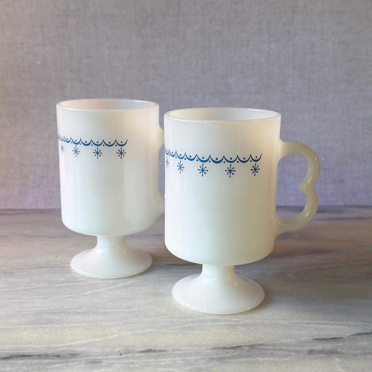 Vintage Snowflake Hot Cocoa Footed Mugs | Heat Proof Federal Glass Set of 2