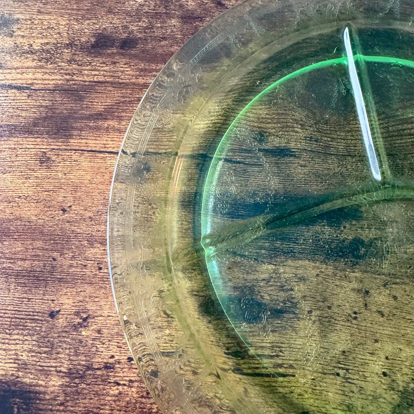 Vintage Hocking Cameo Grill Plate | Green Uranium Depression Glass
