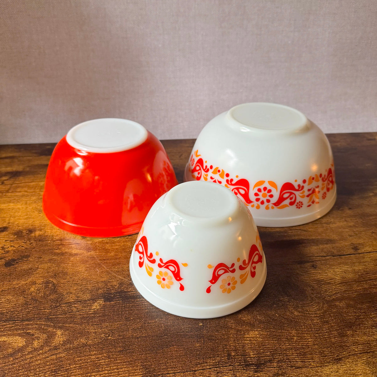 Vintage Pyrex Friendship Mixing Bowls Set of 3 | 1970s Nesting Glass